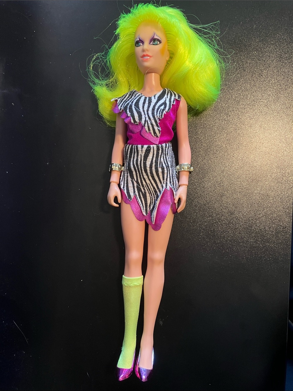 Hasbro ~ Pizzaz of the Misfits Doll